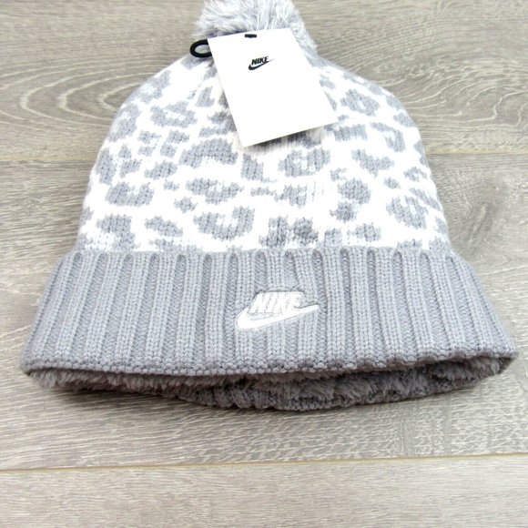 Nike Sportwear Snow Leopard Womens Pom Beanie One Size NEW - Picture 3 of 10